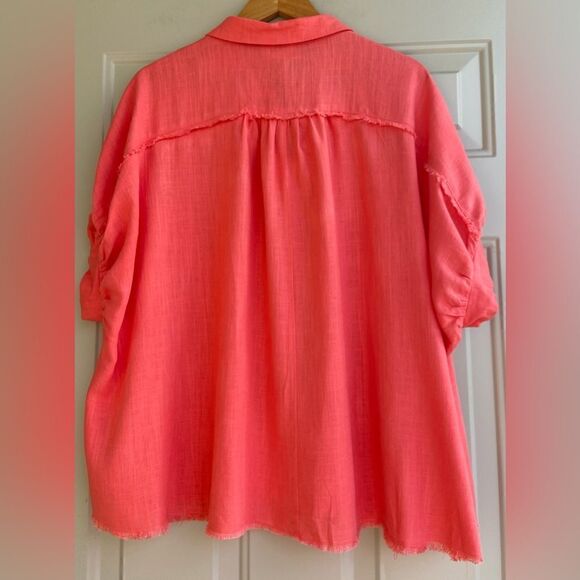 Angee Oversized Collared Blouse in Coral Size Small - Picture 2 of 12